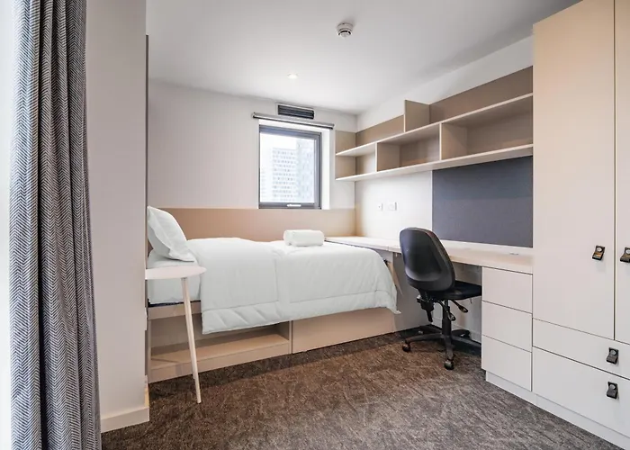 Canvas , Student Residence & Summer Stays